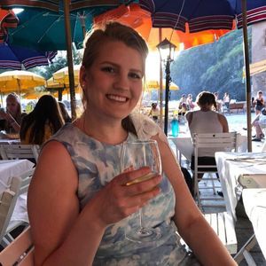 Meet your Posher, Charlotte